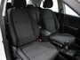 Kia Stonic 1.0 T-GDi MHEV DynamicLine | Apple Carplay / Android Auto | Parkeer sensoren | Navigatie | Camera | Cruise control | Climate control | DAB |