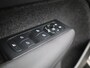 Volvo XC40 1.5 T4 Recharge Inscription | Automaat | Panoramadak | Trekhaak | Harman Kardon | Apple Carplay / Android Auto | Memory Seats | Parkeersensoren | Virtual Cockpit | Stoel- Stuurverwarming | Elektrische Achterklep | Achteruitrijcamera | Navigatie | Climate Control | Cruise Control | Lichtmetalen Velgen |