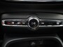 Volvo XC40 1.5 T4 Recharge Inscription | Automaat | Panoramadak | Trekhaak | Harman Kardon | Apple Carplay / Android Auto | Memory Seats | Parkeersensoren | Virtual Cockpit | Stoel- Stuurverwarming | Elektrische Achterklep | Achteruitrijcamera | Navigatie | Climate Control | Cruise Control | Lichtmetalen Velgen |