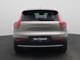Volvo XC40 1.5 T4 Recharge Inscription | Automaat | Panoramadak | Trekhaak | Harman Kardon | Apple Carplay / Android Auto | Memory Seats | Parkeersensoren | Virtual Cockpit | Stoel- Stuurverwarming | Elektrische Achterklep | Achteruitrijcamera | Navigatie | Climate Control | Cruise Control | Lichtmetalen Velgen |