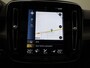 Volvo XC40 1.5 T4 Recharge Inscription | Automaat | Panoramadak | Trekhaak | Harman Kardon | Apple Carplay / Android Auto | Memory Seats | Parkeersensoren | Virtual Cockpit | Stoel- Stuurverwarming | Elektrische Achterklep | Achteruitrijcamera | Navigatie | Climate Control | Cruise Control | Lichtmetalen Velgen |