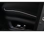 Omoda 5 EV Premium 61 kWh Bloodstone Red Carbon Crystal black roof