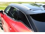 Omoda 5 EV Premium 61 kWh Bloodstone Red Carbon Crystal black roof