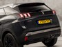 Peugeot 3008 1.2 PureTech Sport Automaat (APPLE CARPLAY, GROOT NAVI, GETINT GLAS, TREKHAAK, PARKEERSENSOREN, SPORTSTOELEN, CRUISE, LANE ASSIST, NIEUWSTAAT)