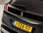 Peugeot 3008 1.2 PureTech Sport Automaat (APPLE CARPLAY, GROOT NAVI, GETINT GLAS, TREKHAAK, PARKEERSENSOREN, SPORTSTOELEN, CRUISE, LANE ASSIST, NIEUWSTAAT)