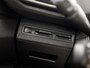 Peugeot 3008 1.2 PureTech Sport Automaat (APPLE CARPLAY, GROOT NAVI, GETINT GLAS, TREKHAAK, PARKEERSENSOREN, SPORTSTOELEN, CRUISE, LANE ASSIST, NIEUWSTAAT)