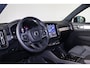 Volvo XC40 B3 Plus Black Edition - IntelliSafe Assist & Surround - 360º Camera - Harman/Kardon audio - Verwarmde voorstoelen & stuur - Parkeersensoren voor & achter - Elektr. bedienb. voorstoelen met geheugen links - Draadloze tel. lader - Standkachel - Extra getint glas - 20' LMV