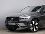 Volvo XC60 2.0 T8 455 Pk Plug-in hybrid AWD Plus Dark Pano-dak / Adaptive Cruise / Winterpakket / Harman Kardon