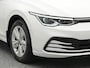 Volkswagen Golf 1.5 TSI 130pk Life Business | Trekhaak | Elektrisch bedienbare stoel | Side-Assist | Adaptieve Cruise Control |