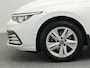Volkswagen Golf 1.5 TSI 130pk Life Business | Trekhaak | Elektrisch bedienbare stoel | Side-Assist | Adaptieve Cruise Control |