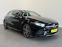 Mercedes-Benz A-klasse 250 e AMG Line Panoramadak Cruise Control Full LED Matrix PDC VA+Camera 18" Velgen Side Assist Trekhaak Stoelverwarming