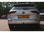Volkswagen Golf Variant 1.0 eTSI Aut. *Life* | Trekhaak | Carplay | Adaptive Cruise & Climate Control | Massage Stoelen | PDC | Navigatie | Privacy | Bluetooth |