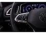 Volkswagen T-Roc R-Line 1.5 TSI 150pk DSG Automaat Panoramadak, Adaptive cruise control, LED koplampen, App connect, Achteruitrijcamera, Parkeersensoren