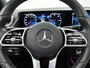 Mercedes-Benz EQA 250 Luxury 67 kWh | Panoramadak | Trekhaak | Sfeerverlichting | Dode Hoek Ass | Keyless Go | Stoelverwarming | Inclusief 24 maanden Mercedes-Benz Certified garantie voor Europa.