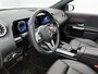 Mercedes-Benz EQA 250 Luxury 67 kWh | Panoramadak | Trekhaak | Sfeerverlichting | Dode Hoek Ass | Keyless Go | Stoelverwarming | Inclusief 24 maanden Mercedes-Benz Certified garantie voor Europa.
