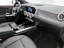 Mercedes-Benz EQA 250 Luxury 67 kWh | Panoramadak | Trekhaak | Sfeerverlichting | Dode Hoek Ass | Keyless Go | Stoelverwarming | Inclusief 24 maanden Mercedes-Benz Certified garantie voor Europa.
