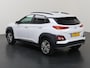 Hyundai Kona Electric EV Limited 64 kWh | SOH 95% | Trekhaak | Leder | Navigatie | Stoelverwarming voor + achter | HUD | Parkeercamera | DAB | Apple Carplay/Android Auto | Cruise Control Adaptief | KRELL Audio |