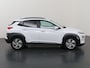 Hyundai Kona Electric EV Limited 64 kWh | SOH 95% | Trekhaak | Leder | Navigatie | Stoelverwarming voor + achter | HUD | Parkeercamera | DAB | Apple Carplay/Android Auto | Cruise Control Adaptief | KRELL Audio |
