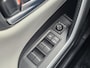 Toyota RAV4 2.5 Hybrid AWD Bi-Tone 220 pk | Trekhaak | Leder | Schuif-kanteldak | JBL geluid | Stoelverwarming | Camera etc.