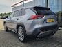 Toyota RAV4 2.5 Hybrid AWD Bi-Tone 220 pk | Trekhaak | Leder | Schuif-kanteldak | JBL geluid | Stoelverwarming | Camera etc.
