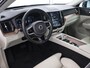 Volvo XC60 2.0 T8 Twin Engine AWD Inscription | SOH 75,2% | Panoramadak | Luchtvering | Elek. Trekhaak | Cruise Control Adaptief | Harman Kardon | Elek. Achterklep | Apple Carplay/Android Auto |