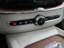 Volvo XC60 2.0 T8 Twin Engine AWD Inscription | SOH 75,2% | Panoramadak | Luchtvering | Elek. Trekhaak | Cruise Control Adaptief | Harman Kardon | Elek. Achterklep | Apple Carplay/Android Auto |