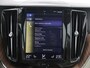 Volvo XC60 2.0 T8 Twin Engine AWD Inscription | SOH 75,2% | Panoramadak | Luchtvering | Elek. Trekhaak | Cruise Control Adaptief | Harman Kardon | Elek. Achterklep | Apple Carplay/Android Auto |