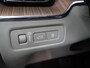 Volvo XC60 2.0 T8 Twin Engine AWD Inscription | SOH 75,2% | Panoramadak | Luchtvering | Elek. Trekhaak | Cruise Control Adaptief | Harman Kardon | Elek. Achterklep | Apple Carplay/Android Auto |