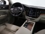 Volvo XC60 2.0 T8 Twin Engine AWD Inscription | SOH 75,2% | Panoramadak | Luchtvering | Elek. Trekhaak | Cruise Control Adaptief | Harman Kardon | Elek. Achterklep | Apple Carplay/Android Auto |