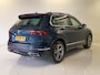 Volkswagen Tiguan 1.5 TSI R-Line Business+ | Panoramadak | Camera | Carplay | 2 zone airco