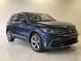 Volkswagen Tiguan 1.5 TSI R-Line Business+ | Panoramadak | Camera | Carplay | 2 zone airco