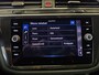 Volkswagen Tiguan 1.5 TSI R-Line Business+ | Panoramadak | Camera | Carplay | 2 zone airco
