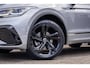 Volkswagen Tiguan Allspace 1.5 TSI R-Line Business+ 7p. | Trekhaak uitklapbaar elektrisch | Elektrisch panoramadak | adaptief Cruise control | Achteruitrijcamera | Apple Carplay/Android Auto | Aanhanger assistent | stoel/stuurverwarming | Aanhanger assistent | Achteruitrijcamera | Apple Carplay/Android Auto|telefoonintegratie premium