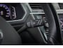Volkswagen Tiguan Allspace 1.5 TSI R-Line Business+ 7p. | Trekhaak uitklapbaar elektrisch | Elektrisch panoramadak | adaptief Cruise control | Achteruitrijcamera | Apple Carplay/Android Auto | Aanhanger assistent | stoel/stuurverwarming | Aanhanger assistent | Achteruitrijcamera | Apple Carplay/Android Auto|telefoonintegratie premium