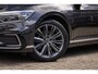 Volkswagen Passat Variant 1.4 TSI PHEV GTE Business | Trekhaak Uitklapbaar elek. | Elektrisch panoramadak | Adaptief Cruise control | Elektrisch verstelbare Stoelen | Head-up display | Stoel Massage | Stoel Verwarming | 360 Camera | Achteruitrijcamera | Parkeersensor voor/achter | | Achteruitrijcamera | Apple Carplay/Android Auto|telefoonintegratie premium | Cruise control adaptief