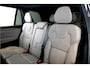 Volvo XC90 2.0 T8 AWD 335kW/456pk Aut8 Recharge Ultra Dark 7P LUCHTVERING + BOWERS&WILKINS + EL. TREKHAAK + PANORAMADAK + HEAD-UP + STOEL-&STUURVERWARMING + LEDEREN DASHBOARD + 360 CAMERA + STOELVENTILATIE + ACHTERBANKVERWARMING + 21" LM-VELGEN!!