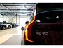 Volvo XC90 2.0 T8 AWD 335kW/456pk Aut8 Recharge Ultra Dark 7P LUCHTVERING + BOWERS&WILKINS + EL. TREKHAAK + PANORAMADAK + HEAD-UP + STOEL-&STUURVERWARMING + LEDEREN DASHBOARD + 360 CAMERA + STOELVENTILATIE + ACHTERBANKVERWARMING + 21" LM-VELGEN!!