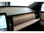 Volvo XC90 2.0 T8 AWD 335kW/456pk Aut8 Recharge Ultra Dark 7P LUCHTVERING + BOWERS&WILKINS + EL. TREKHAAK + PANORAMADAK + HEAD-UP + STOEL-&STUURVERWARMING + LEDEREN DASHBOARD + 360 CAMERA + STOELVENTILATIE + ACHTERBANKVERWARMING + 21" LM-VELGEN!!
