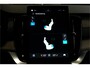 Volvo XC90 2.0 T8 AWD 335kW/456pk Aut8 Recharge Ultra Dark 7P LUCHTVERING + BOWERS&WILKINS + EL. TREKHAAK + PANORAMADAK + HEAD-UP + STOEL-&STUURVERWARMING + LEDEREN DASHBOARD + 360 CAMERA + STOELVENTILATIE + ACHTERBANKVERWARMING + 21" LM-VELGEN!!