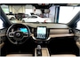 Volvo XC90 2.0 T8 AWD 335kW/456pk Aut8 Recharge Ultra Dark 7P LUCHTVERING + BOWERS&WILKINS + EL. TREKHAAK + PANORAMADAK + HEAD-UP + STOEL-&STUURVERWARMING + LEDEREN DASHBOARD + 360 CAMERA + STOELVENTILATIE + ACHTERBANKVERWARMING + 21" LM-VELGEN!!