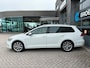 Volkswagen Golf Variant 1.5 TSI 150 pk Highline 7-DSG | Navigatie | Apple Carplay | Cruise control adaptief |