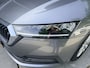 Skoda Octavia Combi 1.5 e-TSI 150pk DSG Business Edition Climate Control Stoelverwarming Trekhaak 1500kg Trekgewicht! Apple Carplay Navigatie