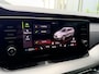 Skoda Octavia Combi 1.5 e-TSI 150pk DSG Business Edition Climate Control Stoelverwarming Trekhaak 1500kg Trekgewicht! Apple Carplay Navigatie