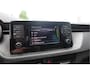 Skoda Scala 1.0 TSI 110pk H6 Sport Business. Panoramadak , Led, Stoelverwarming, Achteruitrijcamera , PDC , Carplay , (navigatie via carplay) DAB+