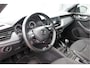 Skoda Scala 1.0 TSI 110pk H6 Sport Business. Panoramadak , Led, Stoelverwarming, Achteruitrijcamera , PDC , Carplay , (navigatie via carplay) DAB+