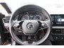 Skoda Scala 1.0 TSI 110pk H6 Sport Business. Panoramadak , Led, Stoelverwarming, Achteruitrijcamera , PDC , Carplay , (navigatie via carplay) DAB+
