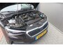 Skoda Scala 1.0 TSI 110pk H6 Sport Business. Panoramadak , Led, Stoelverwarming, Achteruitrijcamera , PDC , Carplay , (navigatie via carplay) DAB+