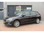 Skoda Scala 1.0 TSI 110pk H6 Sport Business. Panoramadak , Led, Stoelverwarming, Achteruitrijcamera , PDC , Carplay , (navigatie via carplay) DAB+