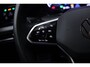 Volkswagen Golf 1.5 eTSI R-Line PANO/CAM/CARPLAY/KEYLES/IQ/ACC/DCC/VOL