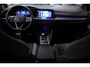Volkswagen Golf 1.5 eTSI R-Line PANO/CAM/CARPLAY/KEYLES/IQ/ACC/DCC/VOL